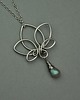 wisiory Wisiorek kwiat lotosu labradoryt wire wrapping