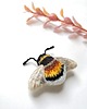 broszki haftowana broszka trzmiel, biżuteria owady