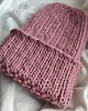 czapki damskie Wełniana czapka WOOLLY brudny róż