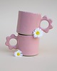 kubki Ceramiczny kubek z kwiatowym uszkiem