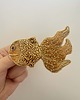 broszki Broszka haftowana złota rybka