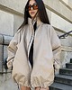 kurtki damskie Kurtka typu bomber collar z odpinanymi rękawami mocca