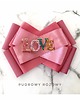 broszki Brosza  Pink z napisem LOVE