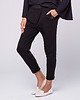 spodnie dresowe damskie Spodnie z dżerseju Boyfriend Look 415 czarne