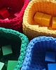 klocki i zabawki drewniane Sorter kolorów koszyki+ klocki
