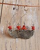 kolczyki z mosiądzu Kolczyki z kutej, oksydowanej alpaki i naturalnego koralu /17/ handmade