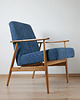 fotele Fotel Lisek granatowy, Typ 300-190, Po renowacji. Drewniany fotel