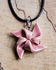 naszyjniki - inne Naszyjnik wiatraczek -origami