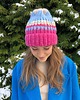 czapki damskie Wełniana czapka handmade kolorowe ozdobne włóczki niebieska różowa