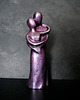 figurki i rzeźby Rzeźba z gipsu, W Twoich Ramionach, fioletowa, wys. 15 cm
