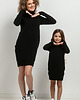 komplety damskie Komplet sukienek z kominem i kieszeniami dla mamy i córki, model 37, czarny