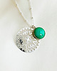 srebrne naszyjniki Srebrny naszyjnik  medalion z zielonym kamieniem