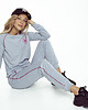 spodnie dresowe damskie SPODNIE dresowe szare i magenta DRESS UP STRIPES COLIBRI