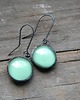 kolczyki wire wrapping Świetlista mleczna zieleń - kolczyki