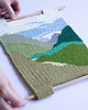 Ozdoby na ścianę Wełniany kilim z motywem górskim w odcieniach zieleni