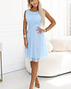 sukienki midi damskie 676-1 Sukienka na wesele z tiulową warstwą i podkreśloną talią - błękitna