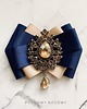 broszki Beżowa granatowa  Brosza z kryształem w kolorze szampańskim NEW