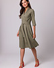 sukienki midi damskie Sukienka kopertowa z kołnierzem szalowym-oliwkowa(B-255)