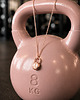 złote naszyjniki KETTLEBELL- naszyjnik różowe złoto