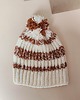 czapki damskie Czapka  z pomponem CREAMY