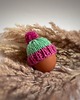 ozdoby wielkanocne Czapeczka z pomponem  na jajka wielkanocne  - 1 szt.