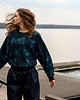 bluza bez kaptura damska Fifi - Bawełniana bluza nieregularny wzór