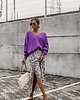 swetry damskie  Sweter z dekoltem w serek SIMPLY fioletowy