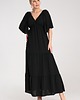 sukienki maxi damskie Długa sukienka maxi z dekoltem w serek i rękawem kimono - M1185