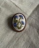 broszki Ręcznie haftowana broszka "Chabry"