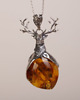 wisiory Wisiorek srebrny jeleń z bursztynem bałtyckim