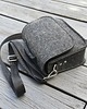 torebki mini Mała klasyczna torebka listonoszka filcowa z klapką - grafitowa