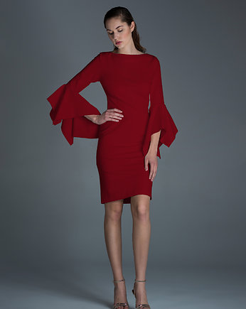 Czerwona sukienka z mankietami, Ola Melcer
