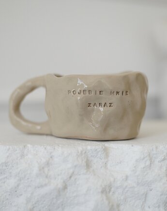 Kubek z brzydkim napisem POJEBIE MNIE ZARAZ 270 ml, rel ceramic
