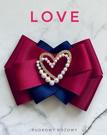 Kolekcja  LOVE Brosza z nowoczesnym  sercem z perełek, Pudrowy Różowy
