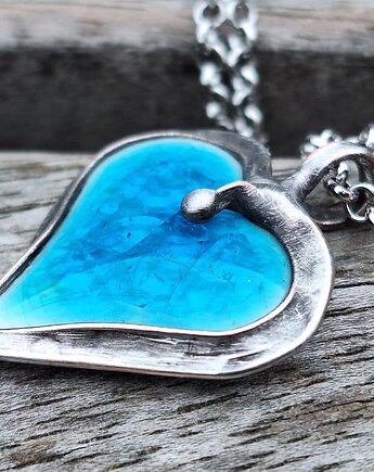 My heart in your hands - wisiorek, po drugiej stronie lustra