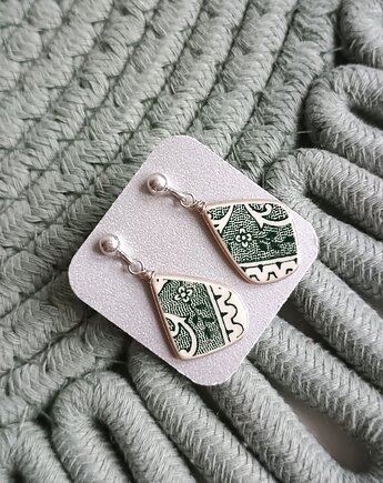 Kolczyki ceramiczne w zielone kwiaty, biżuteria z talerzy