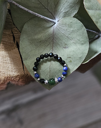 Elastyczny pierścionek z onyksem, jadeitem i lapis lazuli, REVEAL