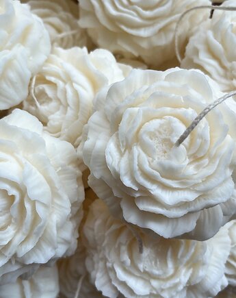 Świeca Peony, Minimart