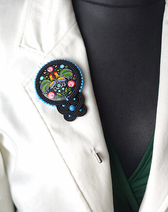 Folkowa broszka sutasz, Mró Soutache