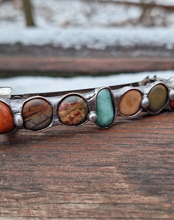 Jaspisy w większości - klamra do włosów, po drugiej stronie lustra