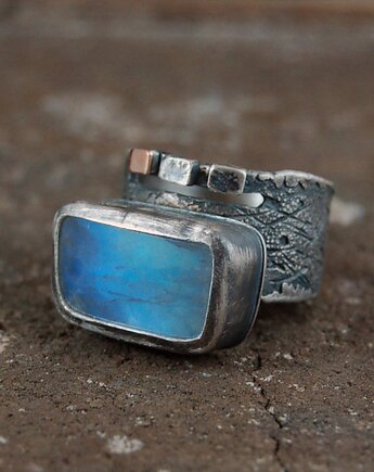 Pierścionek Kamień księżycowy, złoto, mzstudio