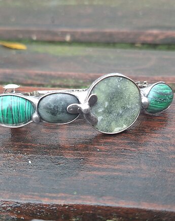 Zielona - klamra do włosów, po drugiej stronie lustra