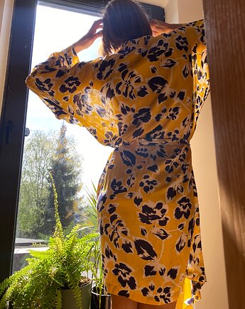 Szlafrok narzutka kimono w kwiaty na żółtym, OSOBY - Prezent dla Dziewczyny