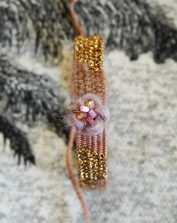 Bransoletka handmade z nici z kwiatuszkiem i koralikami, Słońcem Tkane