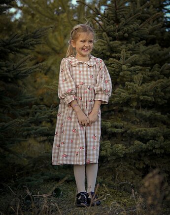 Sukienka Florina, Apanele