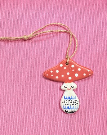 Ceramiczna zawieszka na choinkę uśmiechnięty muchomorek, Twarda Sztuka