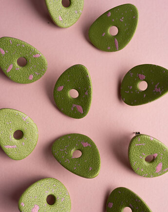 Wiszące sztyfty w paski, Dwie Gliny