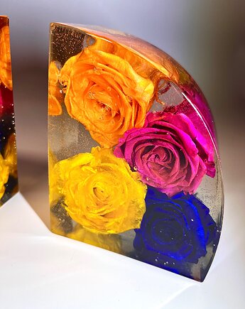 Podpórki do książek  z żywicy z wiecznymi różami, My Resin Design