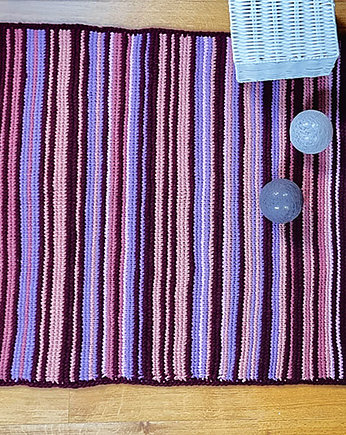 Dywanik Paskowe Fiolety, ZeStrychu Handmade
