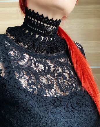 Szydełkowy koronkowy czarny naszyjnik retro, Księżycowa ćma